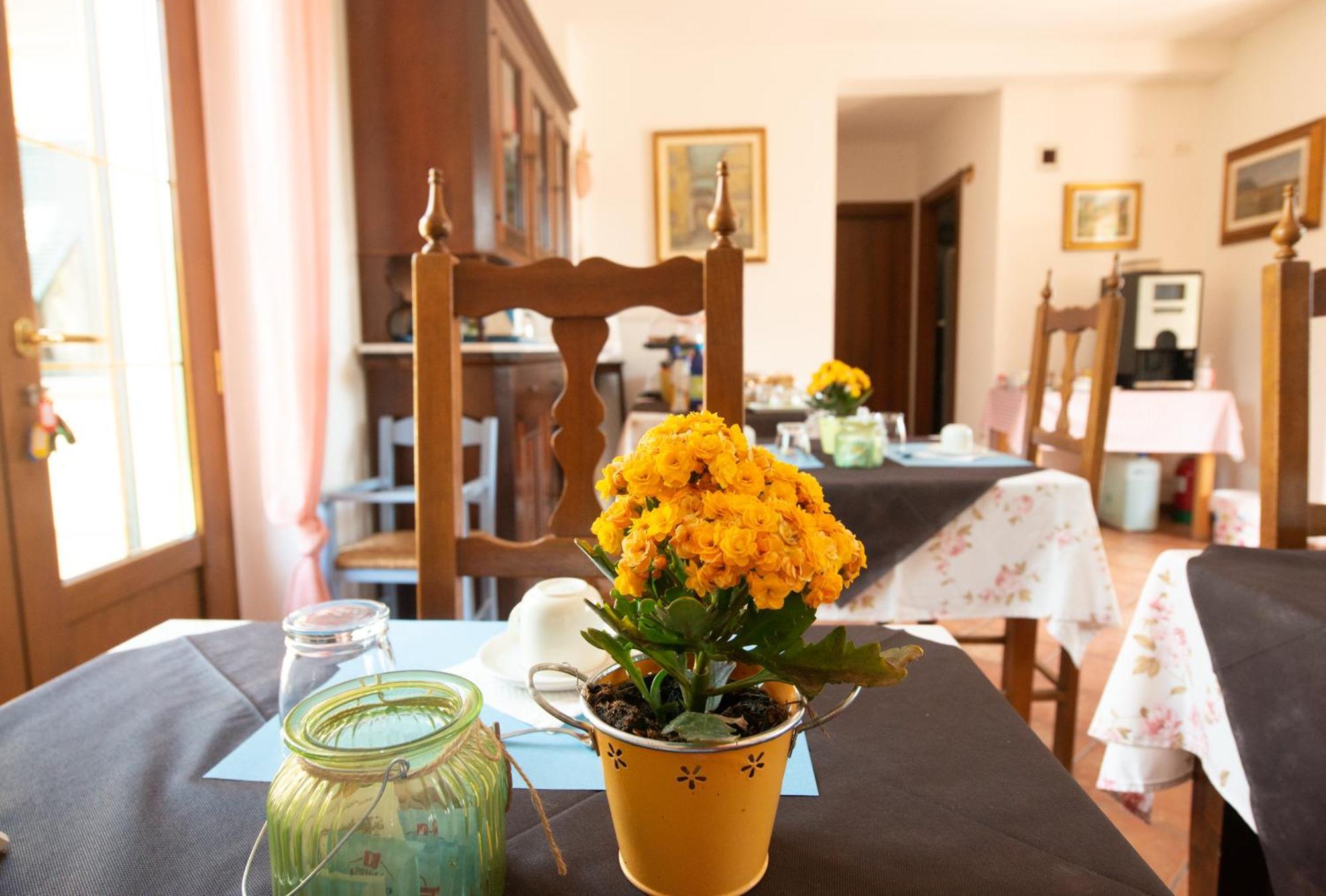 Hotel Il Vecchio Noce Brugnato Esterno foto