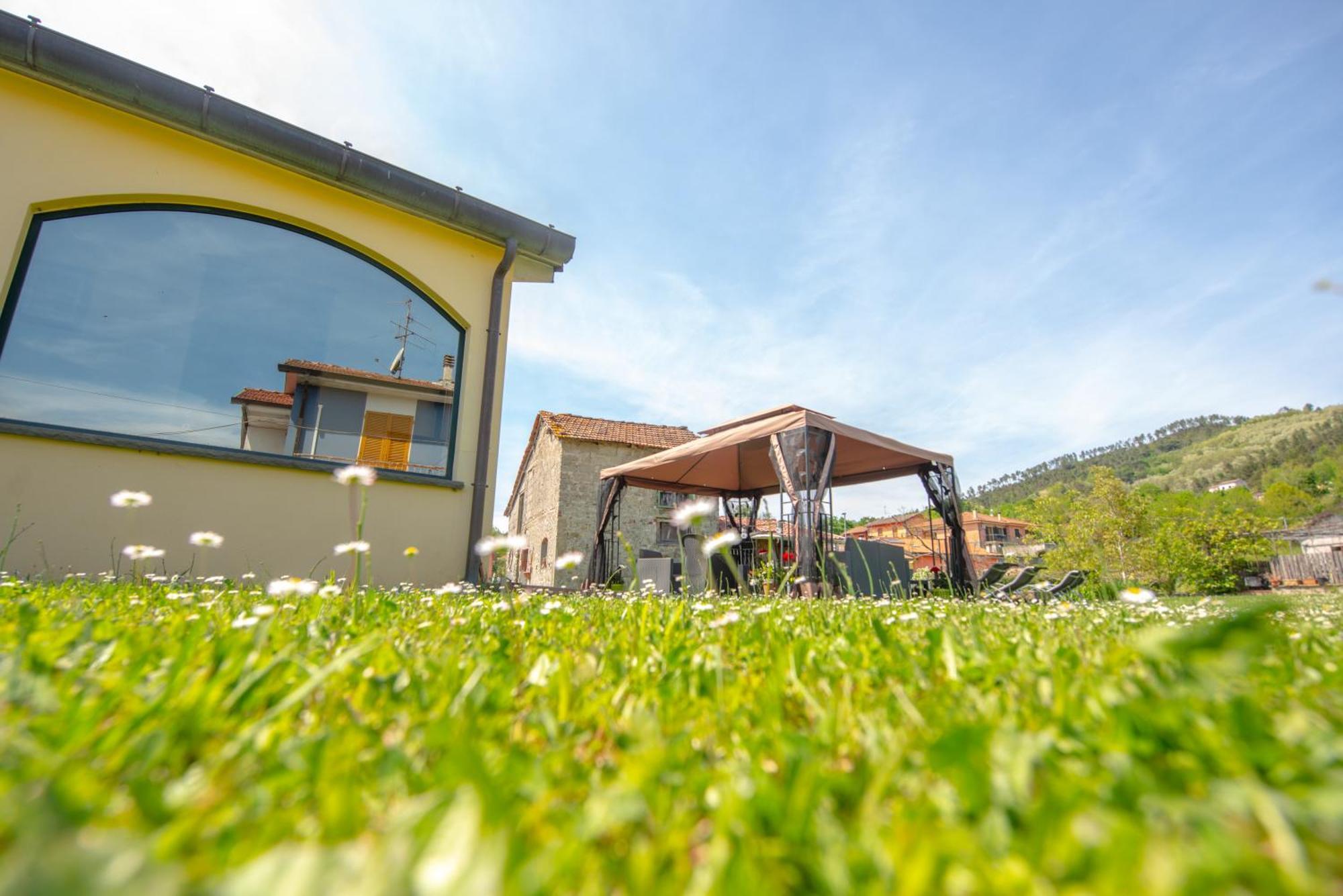 Hotel Il Vecchio Noce Brugnato Esterno foto