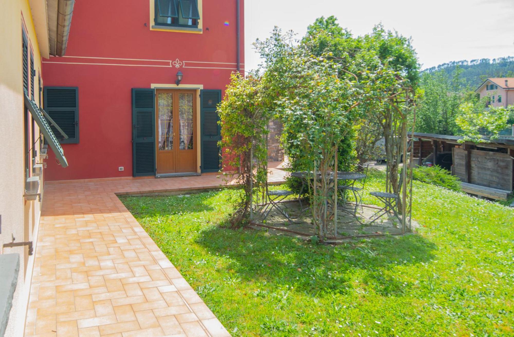 Hotel Il Vecchio Noce Brugnato Esterno foto